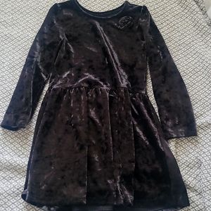 Black velvet dress for girls